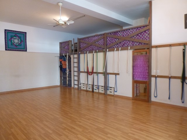 Photo de la salle du Centre de Yoga Iyengar à La Rochelle